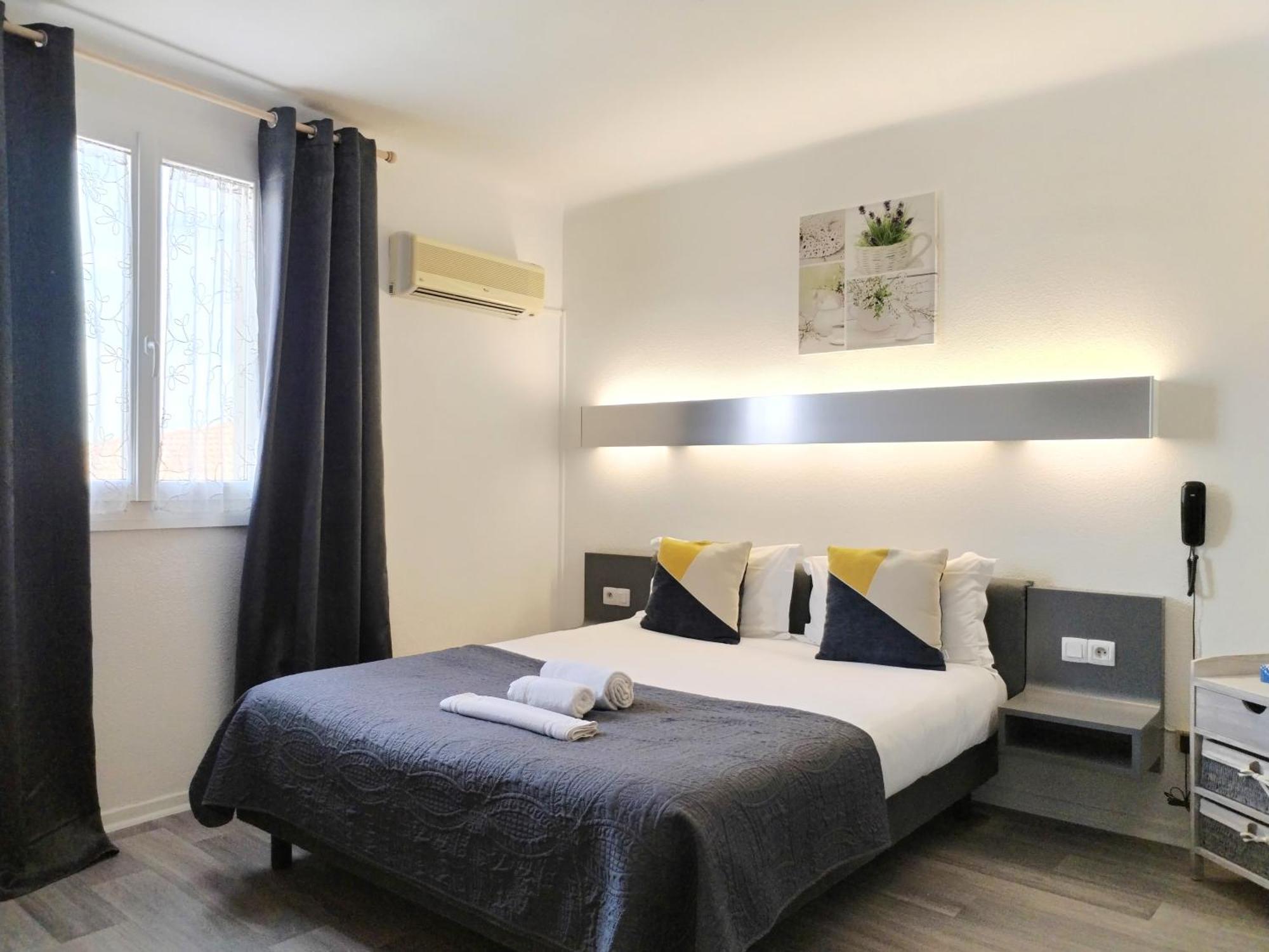 Hotel La Bastide D'Entraigues ภายนอก รูปภาพ
