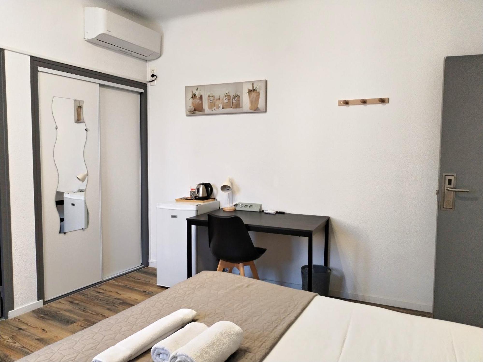 Hotel La Bastide D'Entraigues ภายนอก รูปภาพ